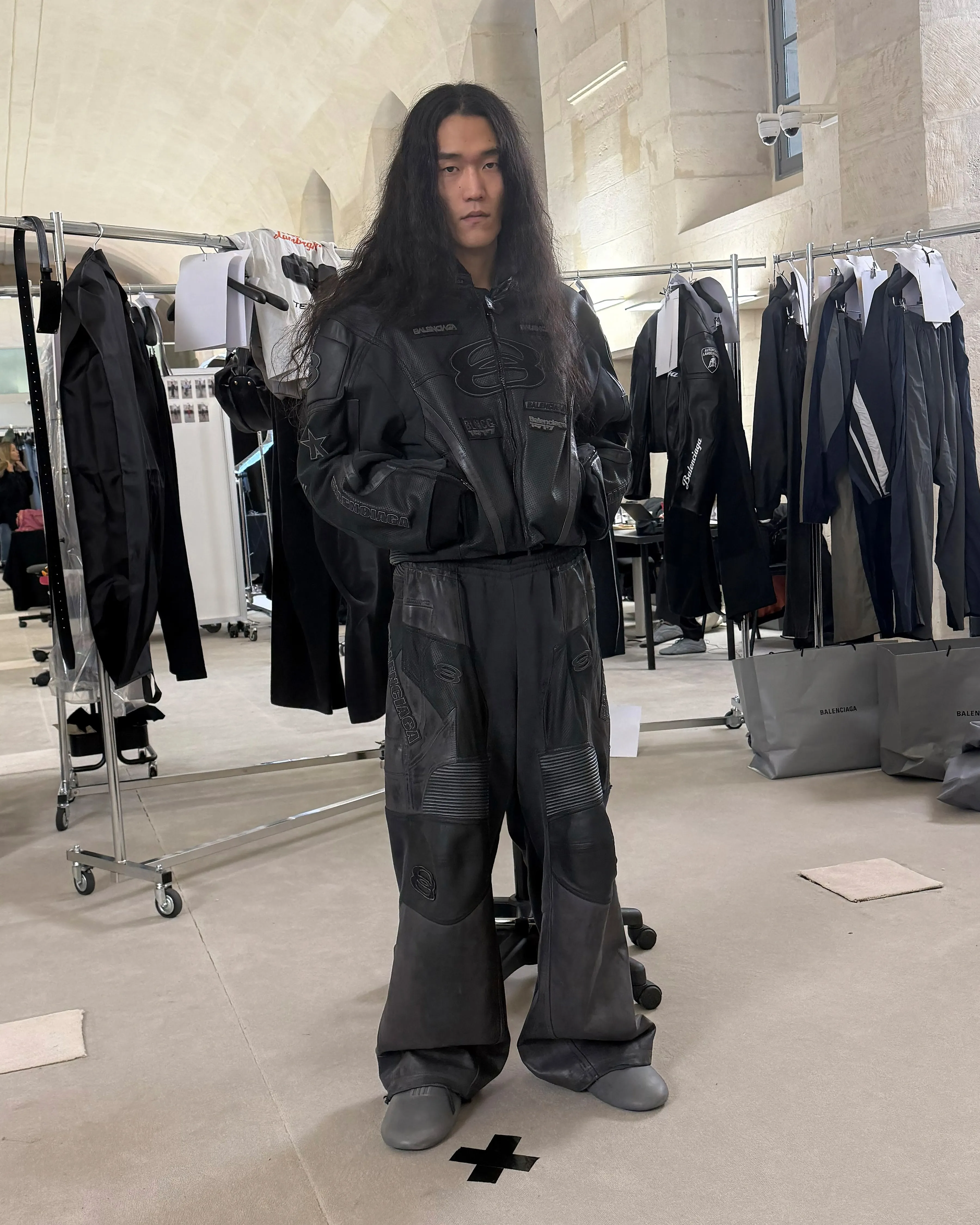 BALENCIAGA クロップド Tシャツ ブラック SS25【新作】 BALENCIAGA - OPTICAL Tシャツ / オーバーサイズ / ブラック